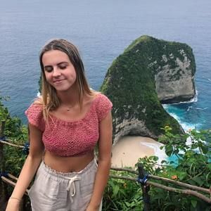 Meet your Posher, Ebba